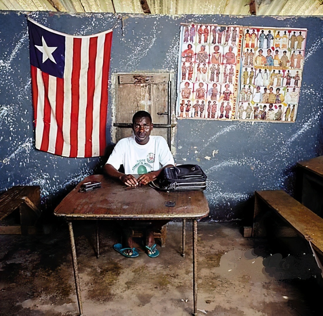 被称为非洲版"美国"的利比里亚为何经济萧条,战乱不断?