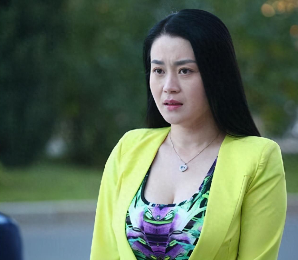 回顾关婷娜凭杨晓燕走红被娇娇曝绯闻如今她的生活怎样