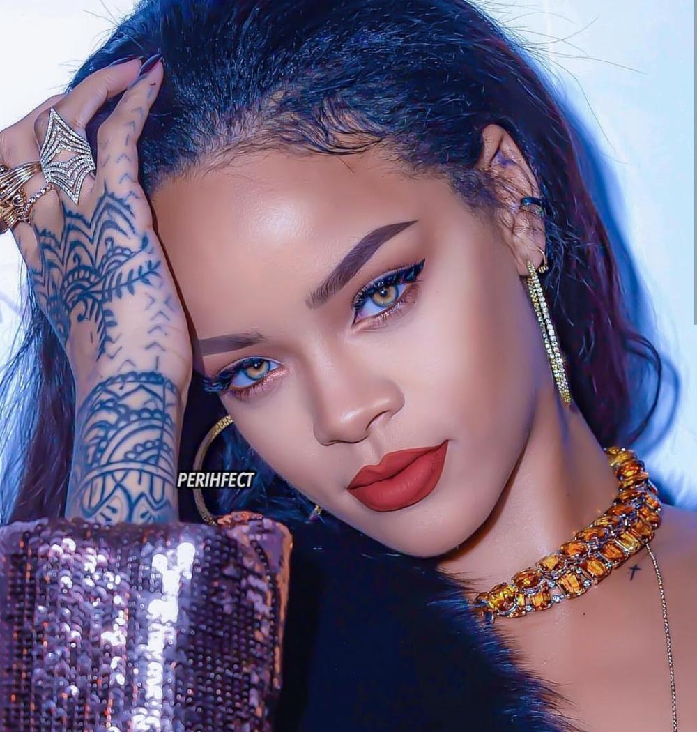 "山东天后"蕾哈娜:从摆摊小妹到身价110亿,她是怎么做到的?