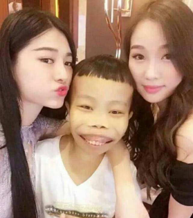 要变天?"外星人"陈山重出江湖,散打哥退居幕后,账号交给天道