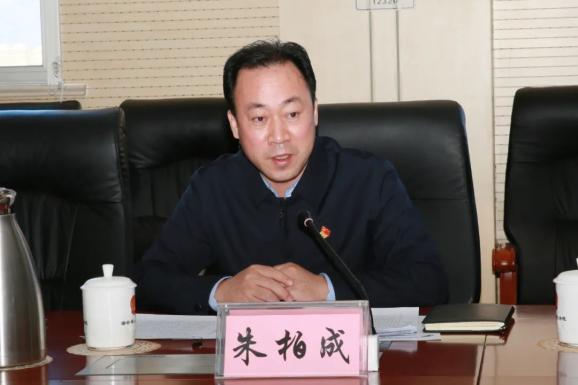 区委副书记,政法委书记,区人大常委会党组书记朱柏成