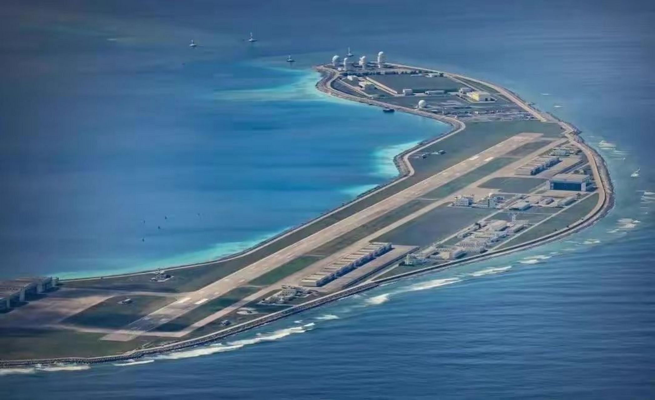 中国菲律宾海域争端:谨慎应对,稳中求胜  近日,中国与菲律宾在仁爱礁