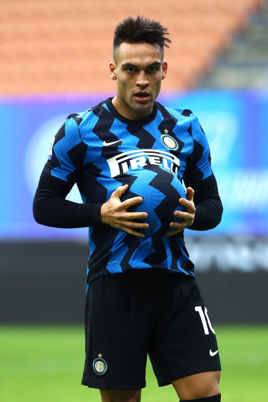 劳塔罗:对卢卡库感到失望,他不回复我的电话  07月27日讯 国米前锋