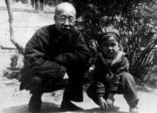 1941年,鲁迅侄子周丰三开枪自尽,年仅20岁令人惋惜