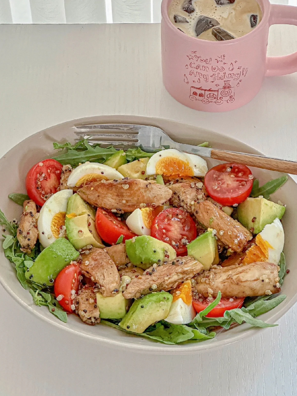 轻食新选择——牛油果鸡肉藜麦沙拉01 为了穿上漂亮的小裙子,是时候