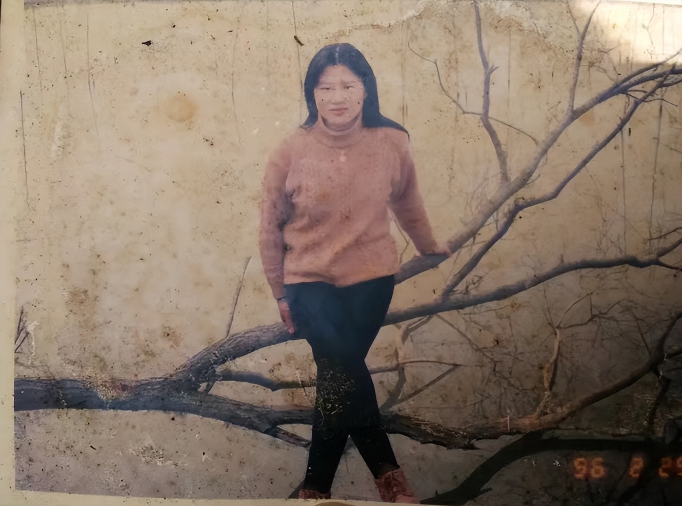 老照片:九十年代的女性有多淳朴?风华正茂很漂亮