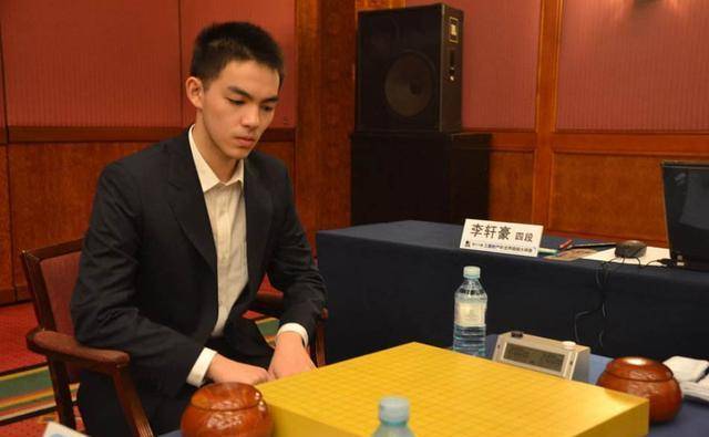 18日赛事 申真谞夺总冠军 柯洁收获7胜1负 李轩豪连胜 杨鼎新惨败