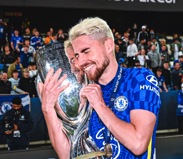 实至名归!双料冠军若日尼奥获最佳球员,切尔西历史首位