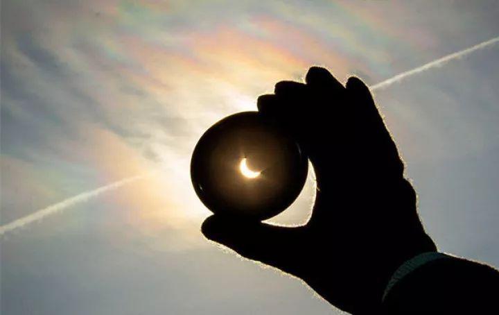 日食与日凌——平均400年左右才能看到一次的天文现象!