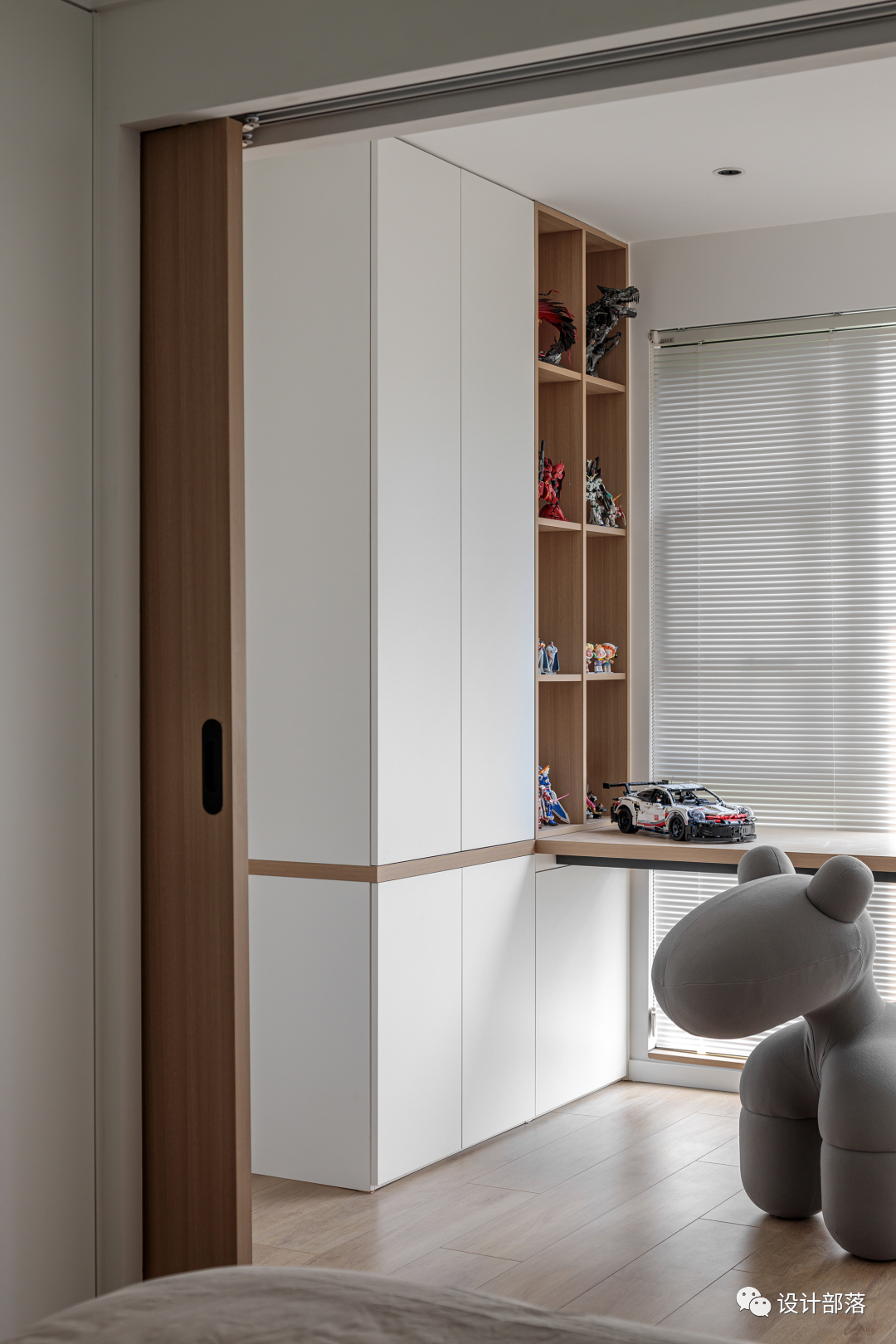 "爆改"住了10年的88㎡老房!隐藏式储物简直太绝!