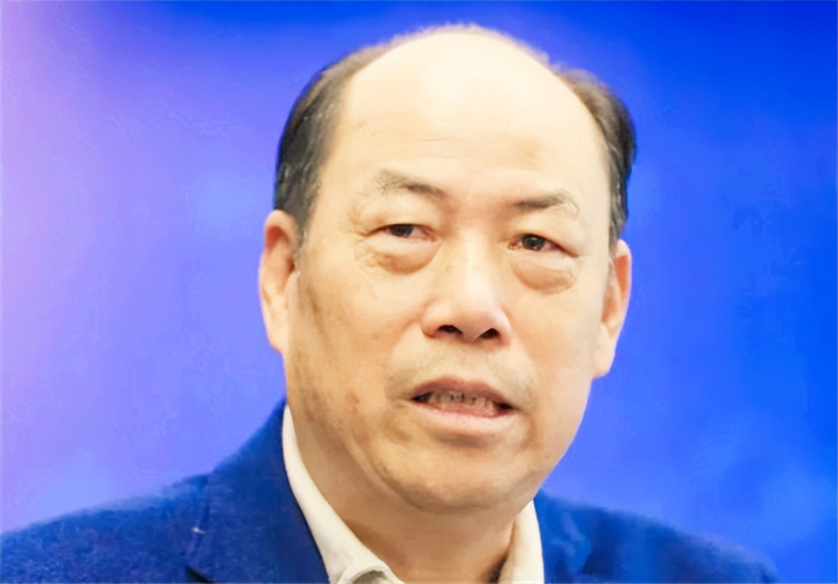 碧桂园创始人杨国强,大女儿至今没露面,二女儿成公司接班人