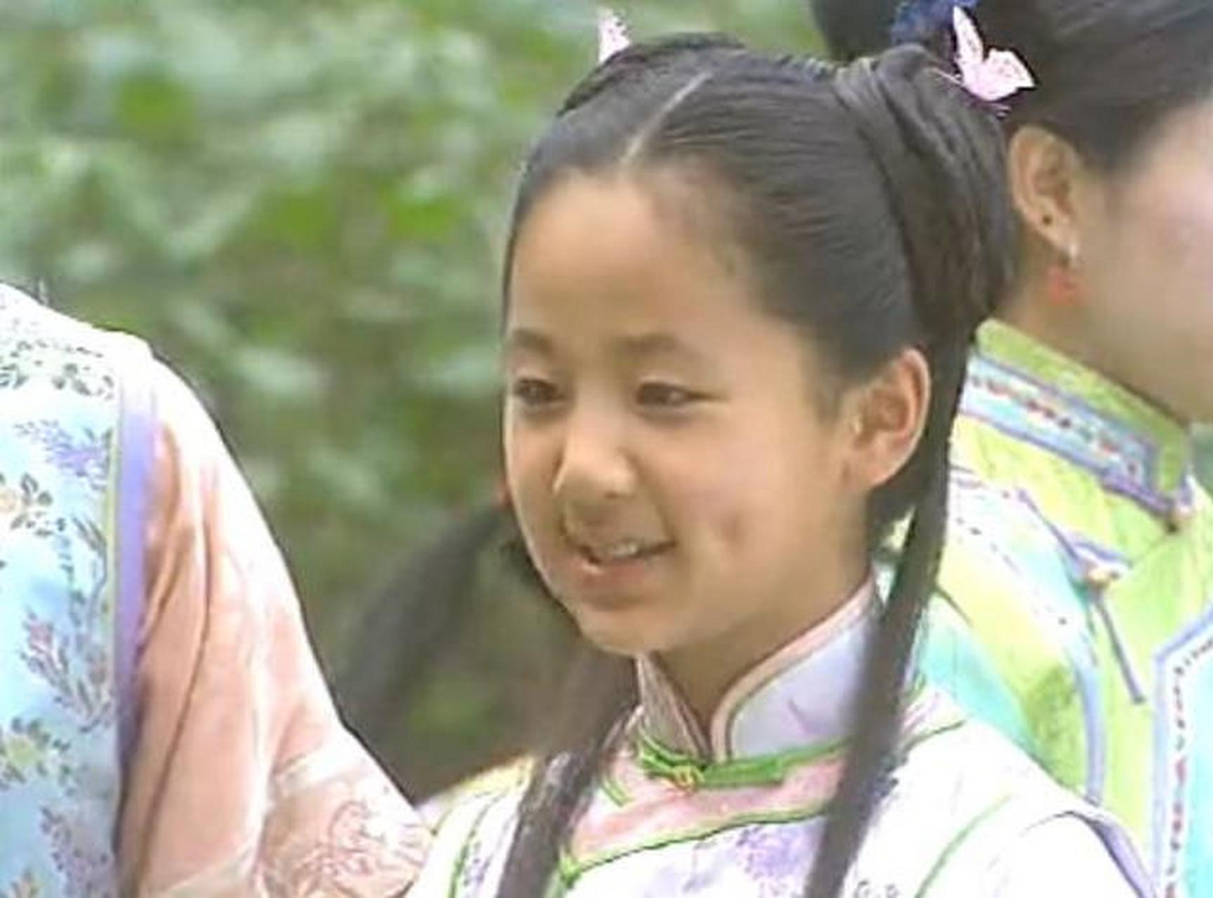 杨紫从小演员到大明星的成名路,走的相当艰难,用实力获得了粉丝