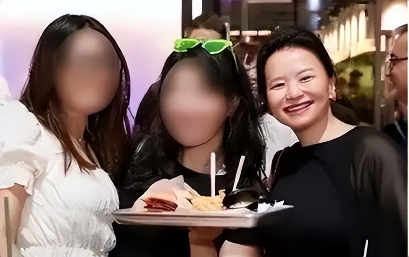 央视女主持人成蕾:潜伏20年,因一句口误暴露间谍身份,下场解气