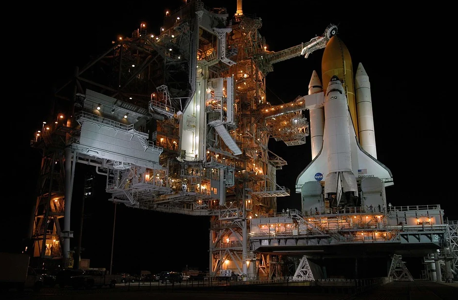 "天和号"发射成功,美国被排除在外!中美航天博弈谁能占优?