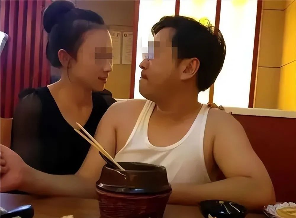 吉林"第一美女主持"纪英男,她的奢靡荒唐,比你想的更恶劣