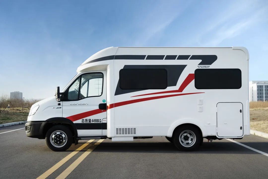 朗宸房车t55轻巧灵动车身高端内饰设计小家庭品质旅居之选