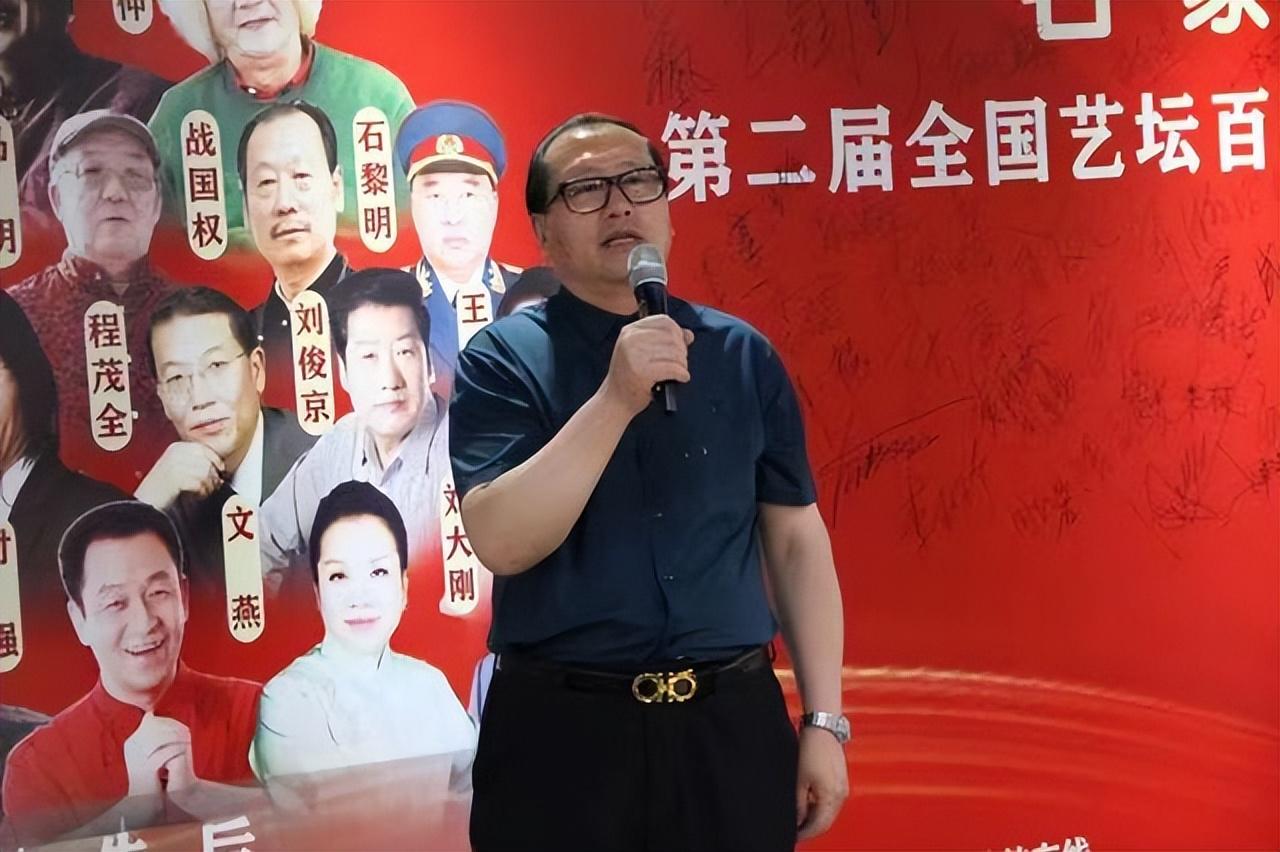 著名画家金奎应邀参加第二届全国艺坛百位书画艺术家百扇展