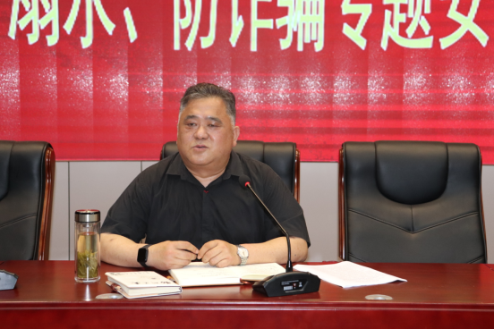 怀远禹王中学召开安全工作专题会议