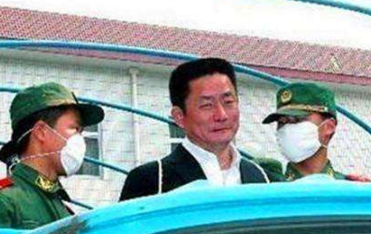 河南"黑老大"宋留根:90年代就资产过亿,曾带小弟剿灭浙江黑帮