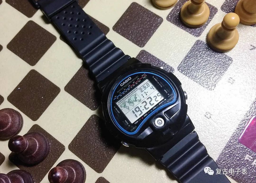 脸谱风格的卡西欧温度传感器——casio ts 100