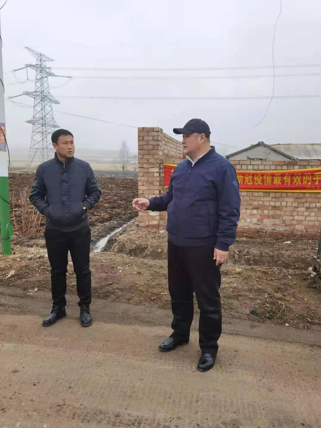 邓小冬督导检查太保镇农村环境卫生整治工作