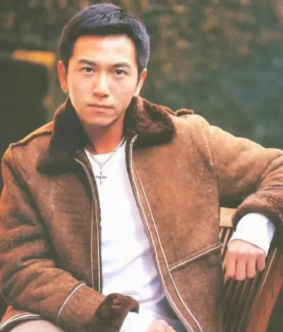 回顾郭羡妮嫁河南农村穷小伙倒贴丈夫3套房还把公婆当宝宠