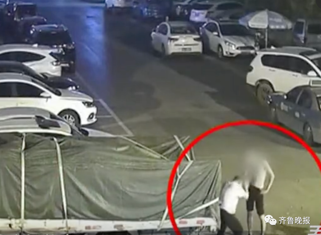 热点|“我当你爸吧！”济南一男子想认帅小伙当干儿子，结局大反转