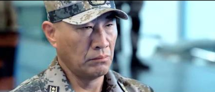 原本就是警察,演戏纯属意外,石兆琪娶普通妻子一家其乐融融