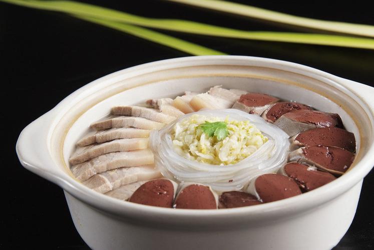 吉林有一道家常名菜叫鹿血糕,想要制作成功,需要掌握三个秘籍