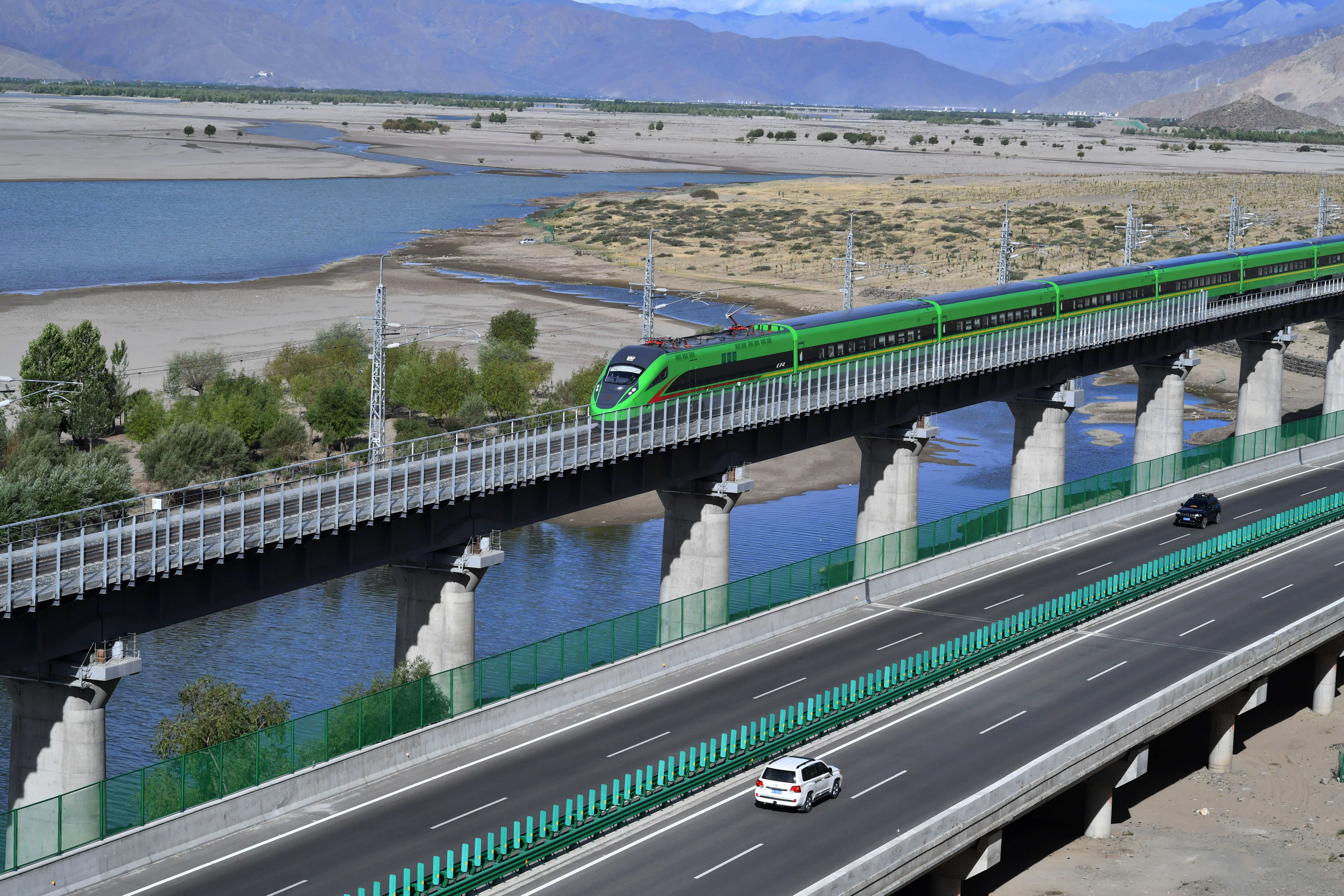 复兴号实现31个省区市全覆盖