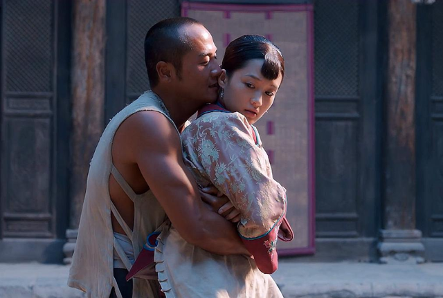 田小娥为郭举人泡枣,一生中有四个男人,到头来不得善终