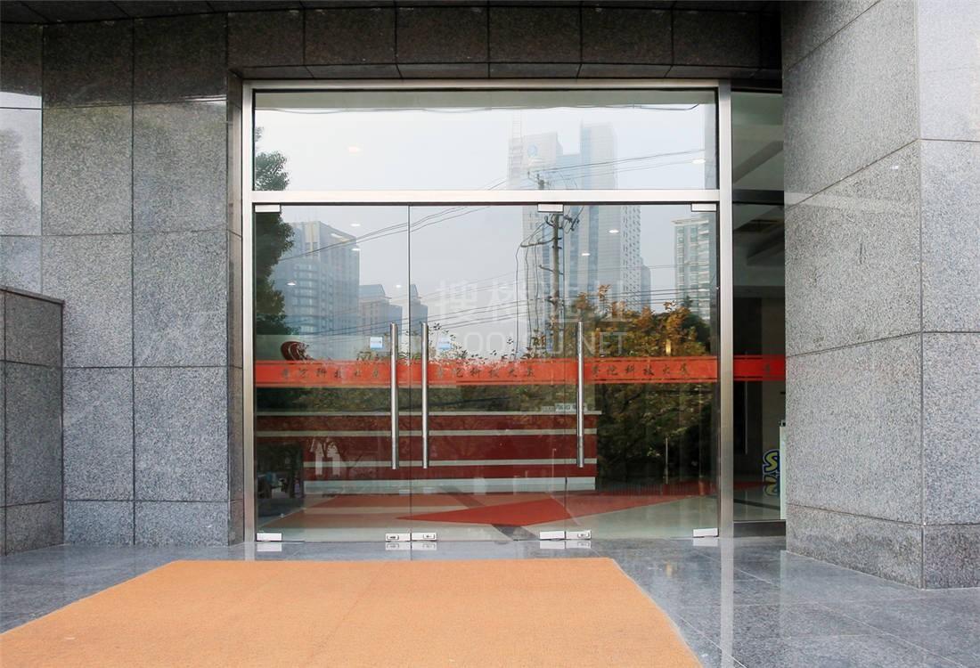 普陀科技大厦:长寿路核心地段,现代化科技商务楼