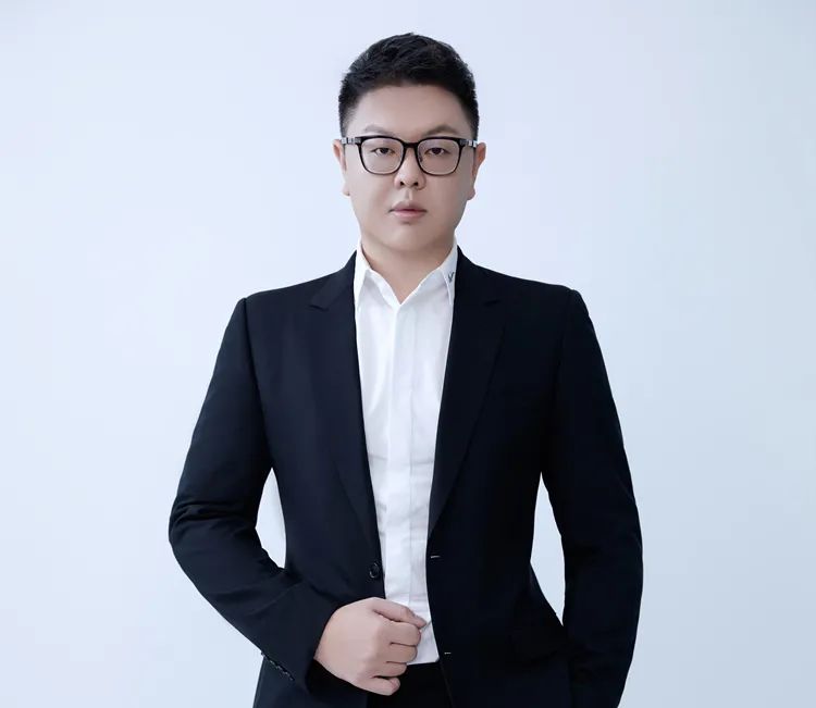 华剑股份总裁叶嘉欣荣获优秀施工企业家称号