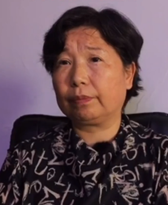 又出幺蛾子?杜新枝在"柳暗花明"直播,网友:不折腾就没机会了