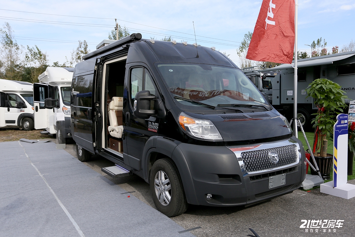 美式商务范,全新横床布局!荣冶林道奇公羊玛斯汀版rbh660房车