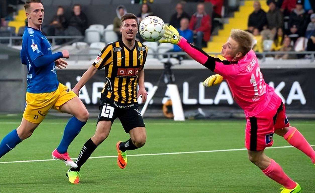 周三001瑞典超 索尔纳vs赫根 赫根拿下联赛三连胜?