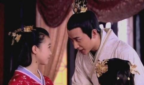 汉孝惠帝刘盈明明有六个儿子,为什么皇位会传到弟弟刘恒手里?