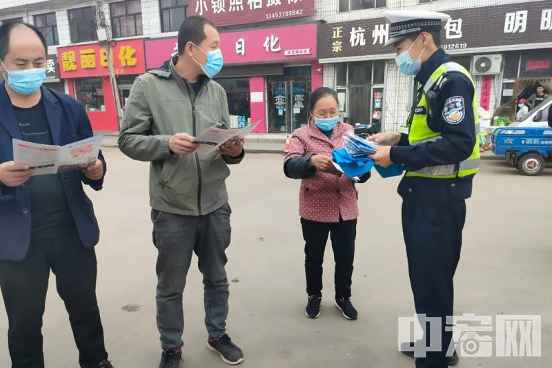 安泽交警图片