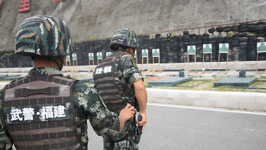 兵哥哥考核都考啥?一组动图带你围观现场!