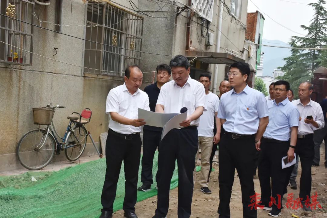 董炳麓调研城建项目及老旧社区改造工作