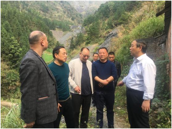 谭精益现场督查突出生态环境问题整改情况