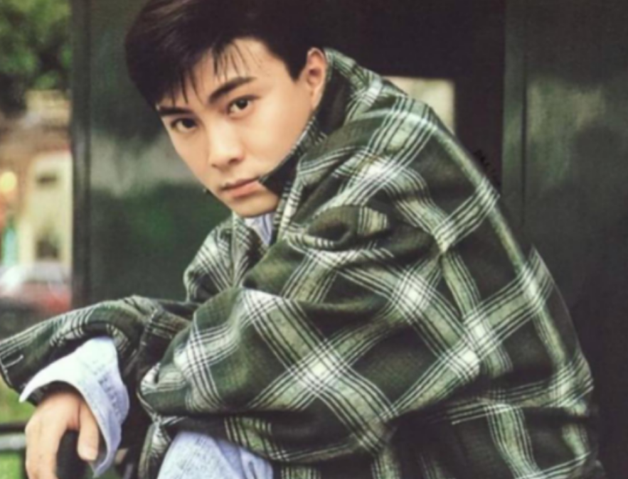 回顾过气艺人的残酷真相在58岁的张卫健身上展现得淋漓尽致