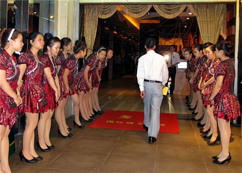 浙江"黑老大"张畏:宣判后直接押到火葬场,10分钟结束罪恶一生