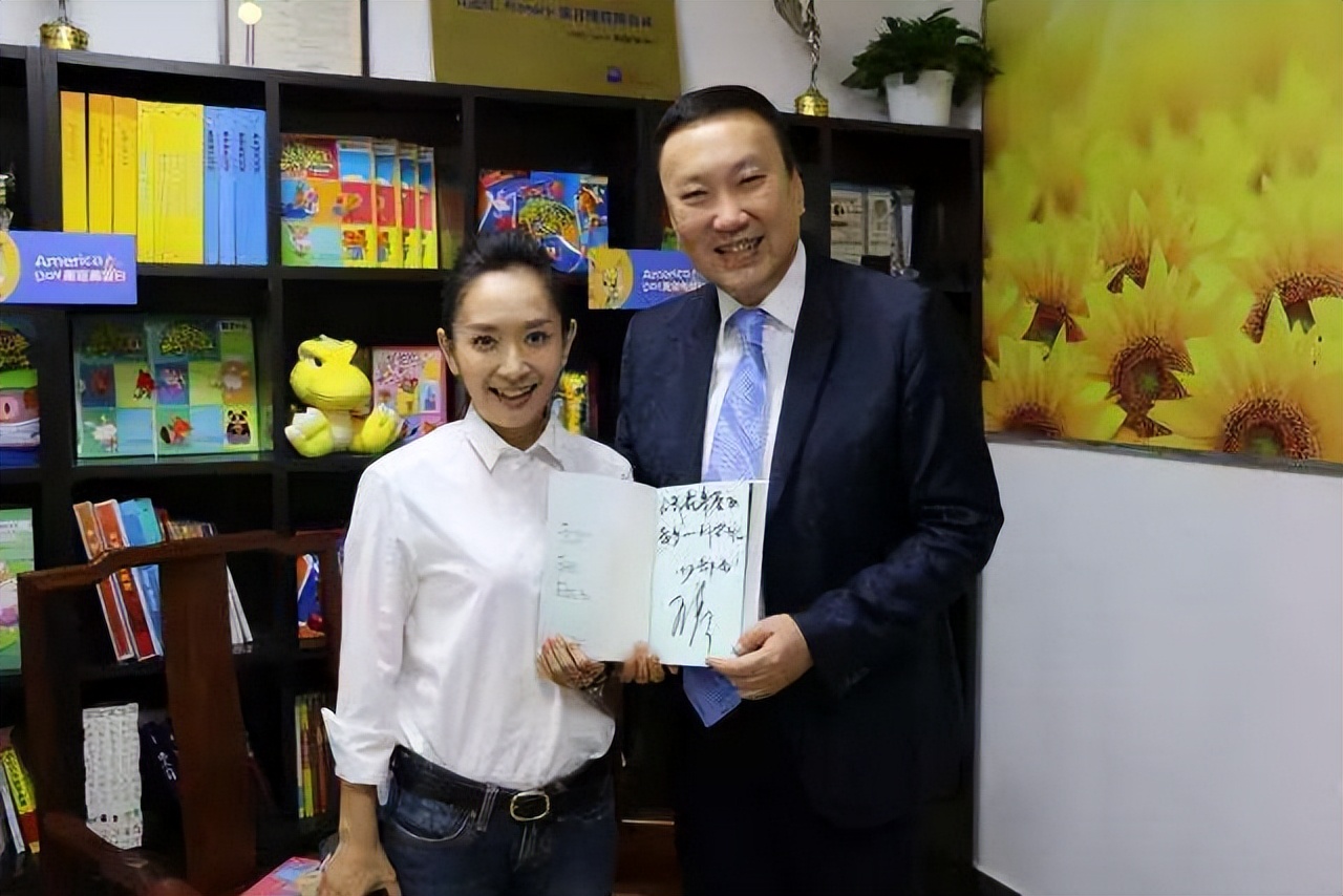 主持人王芳:一个人做产检,一个人带娃,但却说自己的婚姻最幸福