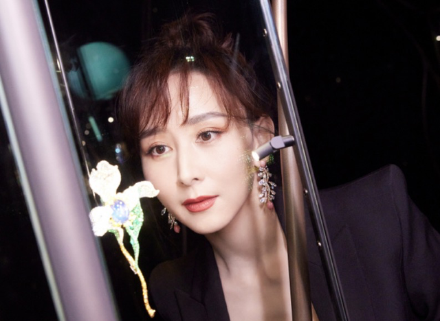 从普通女孩到豪门阔太,胡静的爱情凭借的仅仅是运气?