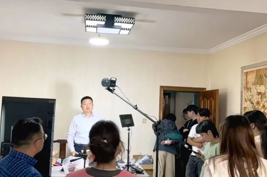兴化市垛田街道:全链条打造红色主播助力乡村振兴