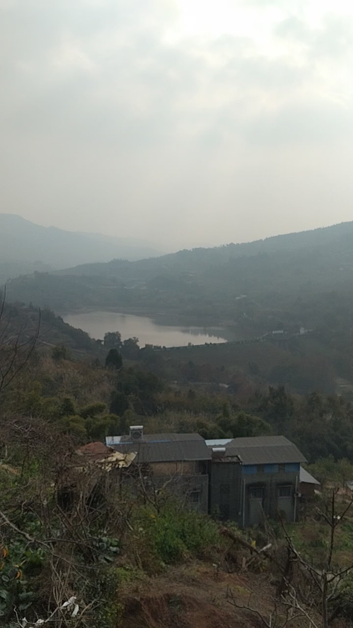 龙泉山下的一颗明珠
