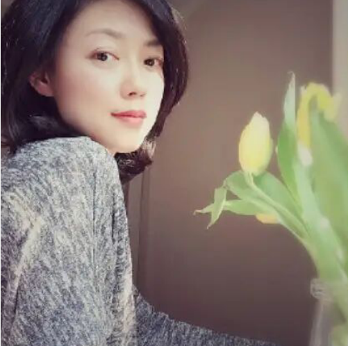 《外来媳妇本地郎》中的"香兰"丁玲,她的丈夫已经白发苍苍