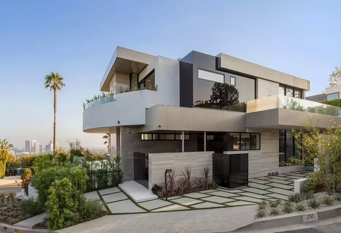 王思聪比弗利山庄有多豪?5个卧室九个浴室,隔壁就是贝克汉姆