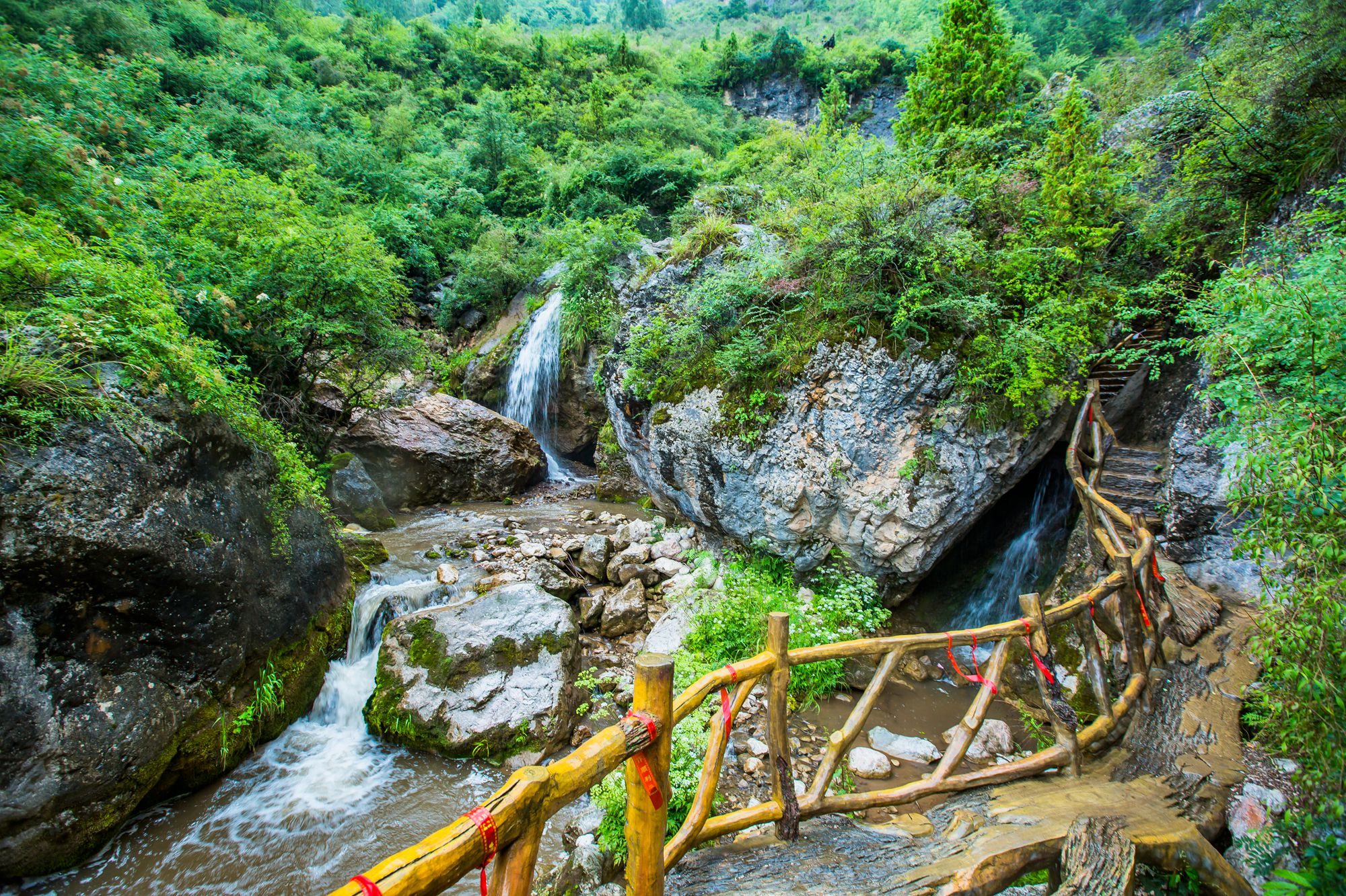 甘肃定西遮阳山,避暑纳凉好去处,山中藏有张三丰修道成仙的故事